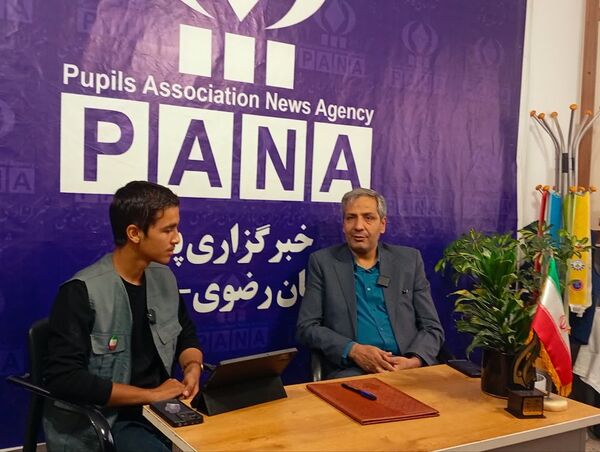  فرماندار کاشمر پای صحبت خبرنگاران پانا نشست