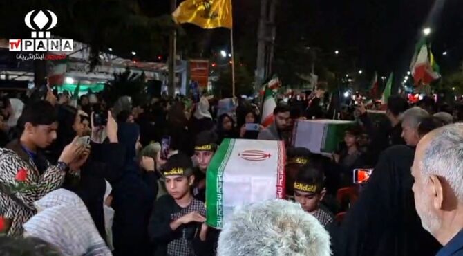 دانش آموزان علی آبادی در سوگ شهدای میناب