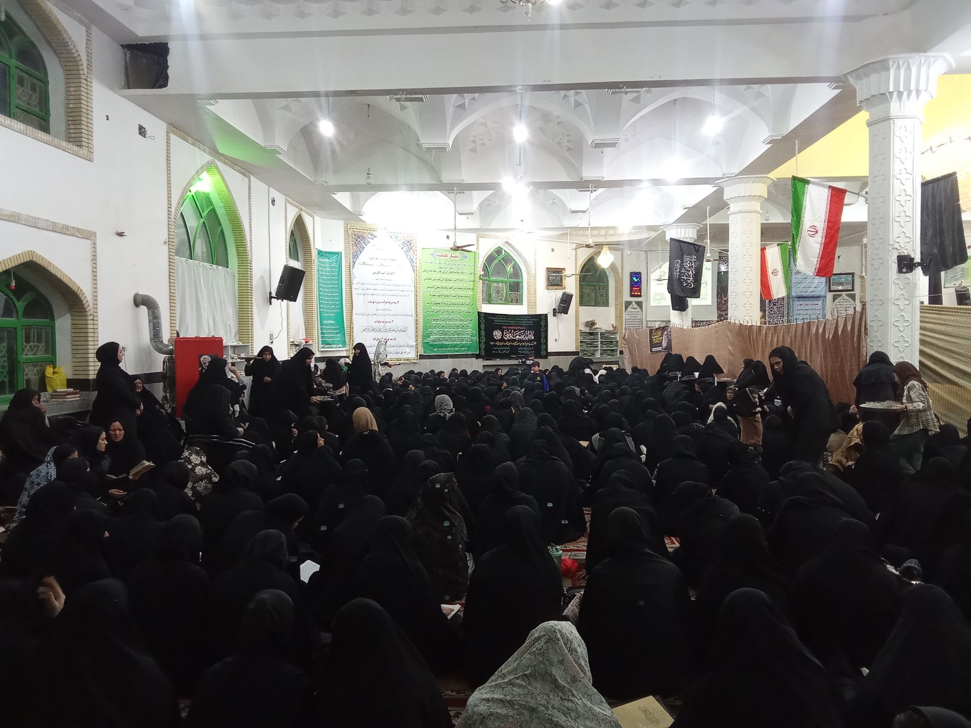 مراسم احیای شب بیست و سوم در مسجد جامع شهر کندر
