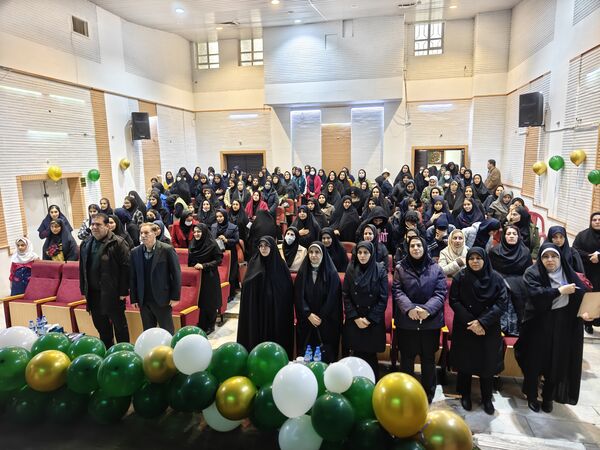 همایش «الگوسازی از زنان موفق»؛ ترسیم نقشه راه «الگوی سوم» در مسیر تعالی