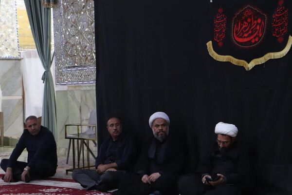 ارادتمندان اهل‌بیت در شب چهارم فاطمیه گرد هم آمدند