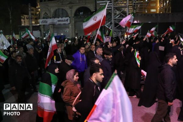 حضور حماسی مردم محمدشهر در سی و نهمین راهپیمایی 