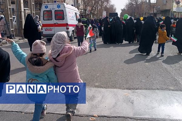 شور انقلابی در پیشوا، همه یکصدا برای ایران در 22 بهمن