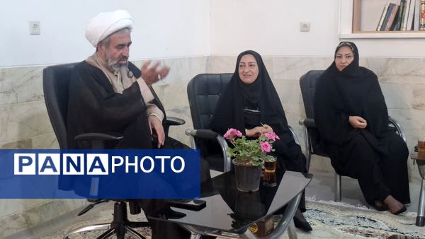 دیدار صمیمانه امام‌جمعه مروست با خبرنگاران پانا