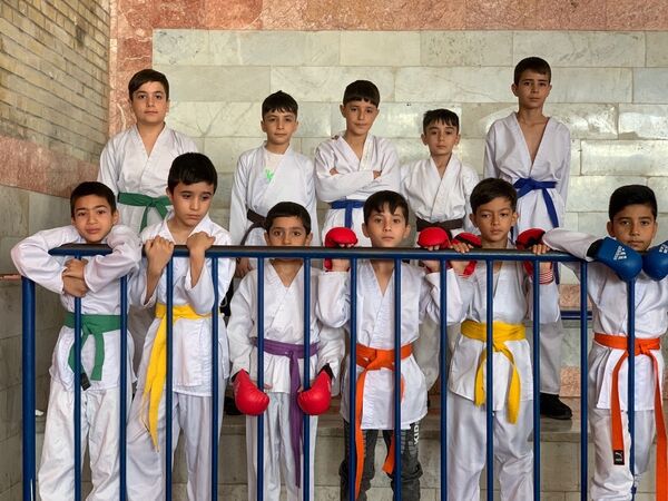 برگزاری فعالیت‌های ورزشی درون مدرسه‌ای در دبستان معلم آشخانه 