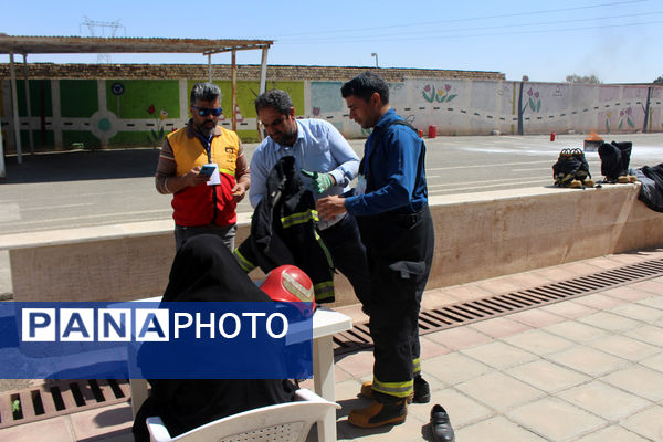 رقابت‌های اطفاء حریق مراقبین سلامت استان قم