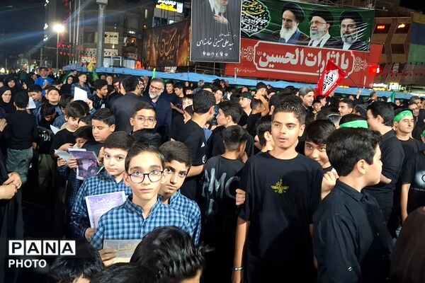  نجوای عشق در میدان قدس؛هم نوایی  دانش‌آموزان با «قاسم» 