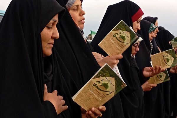 نماز استغاثه در محل حدیث سلسله‌الذهب