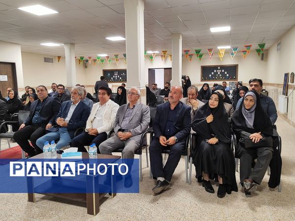 خشت‌گذاری همزمان ۳ باب مدرسه خیری مشارکتی 12 کلاسه در فردیس