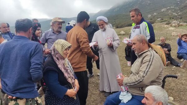 همایش پیاده‌روی خانوادگی در روستای لوط لاریجان 