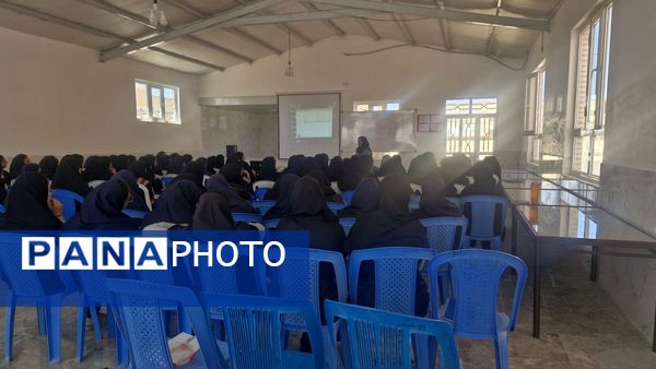 اولین جلسه مشاوره تحصیلی در مدرسه مشکات خواف