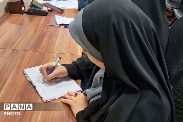 کارگاه توانمندسازی مراقبین سلامت ناحیه دو بهارستان