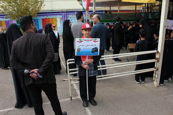  افتتاح جشنواره «امید فردا» در مدرسه شاهد ده دی ورامین