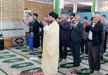 برگزاری نماز جمعه در سفیددشت