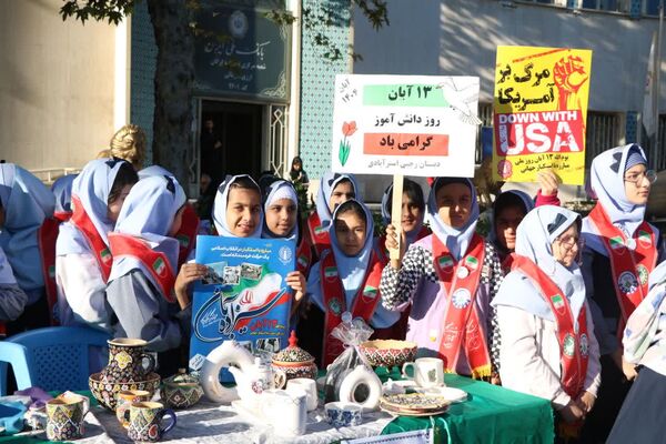 خروش دانش‌آموزان گرگانی در روز حماسه و بصیرت