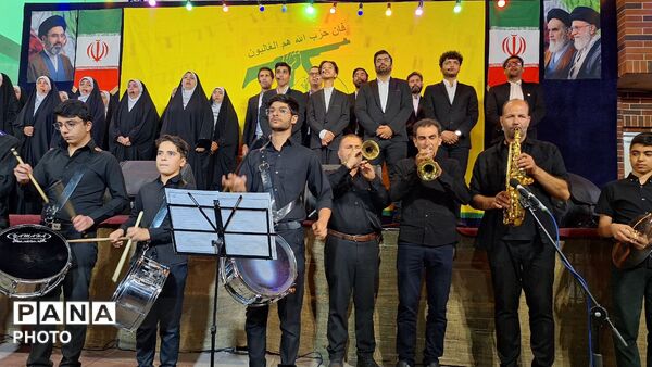 طنین سرود در تجمع احمدآباد