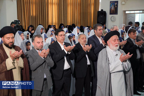 مراسم اقامه نماز جماعت اولین روز بازگشایی مدارس