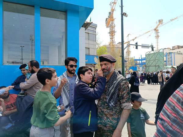 راهپیمایی باشکوه روز جهانی قدس در جوار بارگاه رضوی