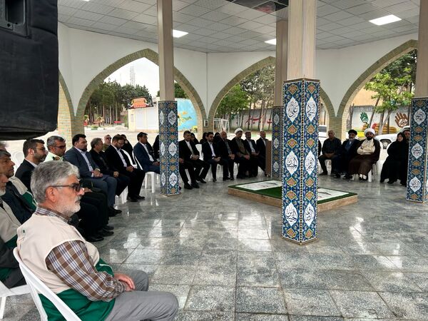 خادمین امام رضا(ع) با شهدا بیعت کردند 