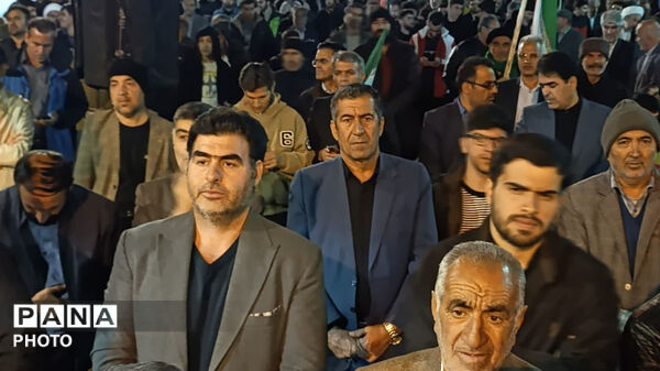 مردم کوهدشت با وحدت و همدلی، شب ۳۵ را برگزار کردند