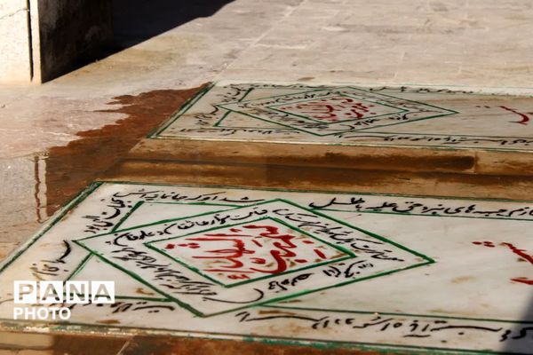 برنامه جزء خوانی قرآن کریم در گلزار شهدای شهرستان مروست