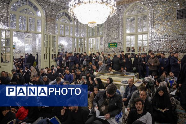 دیدار عاشقان با امام رضا(ع) در آخرین شب قدر