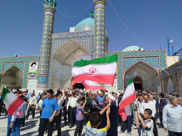 نسل آینده در صف اول خشم