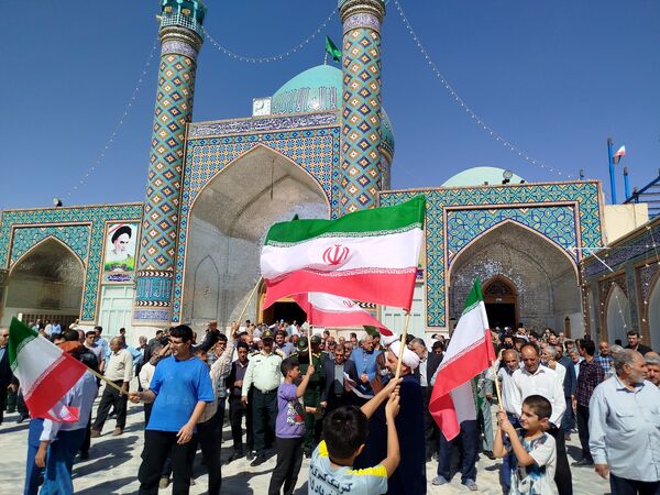 نسل آینده در صف اول خشم