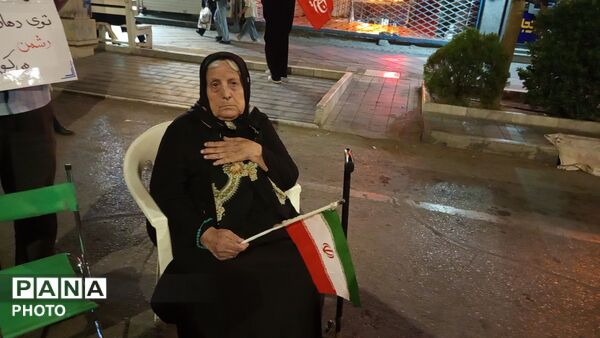هم‌نشینی‌های همیشگی در حسینیه امام خمینی (ره)