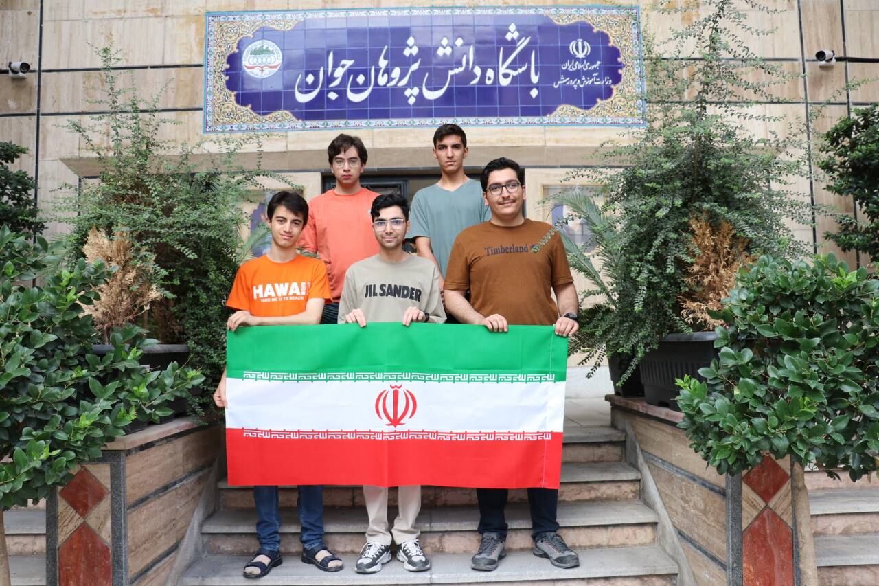 اعزام تیم ملی المپیاد اقتصاد ایران به هشتمین دوره المپیاد جهانی - آذربایجان