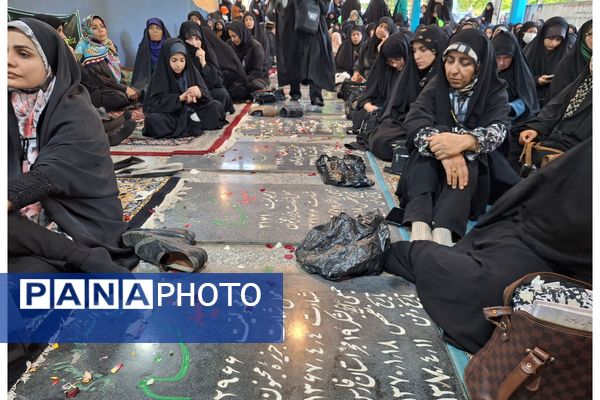 برگزاری یادواره شهدا در گلزار شهدای شیراز