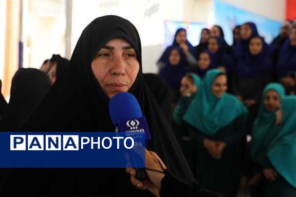 آغاز فصل شکوفه ها در بندرعباس 