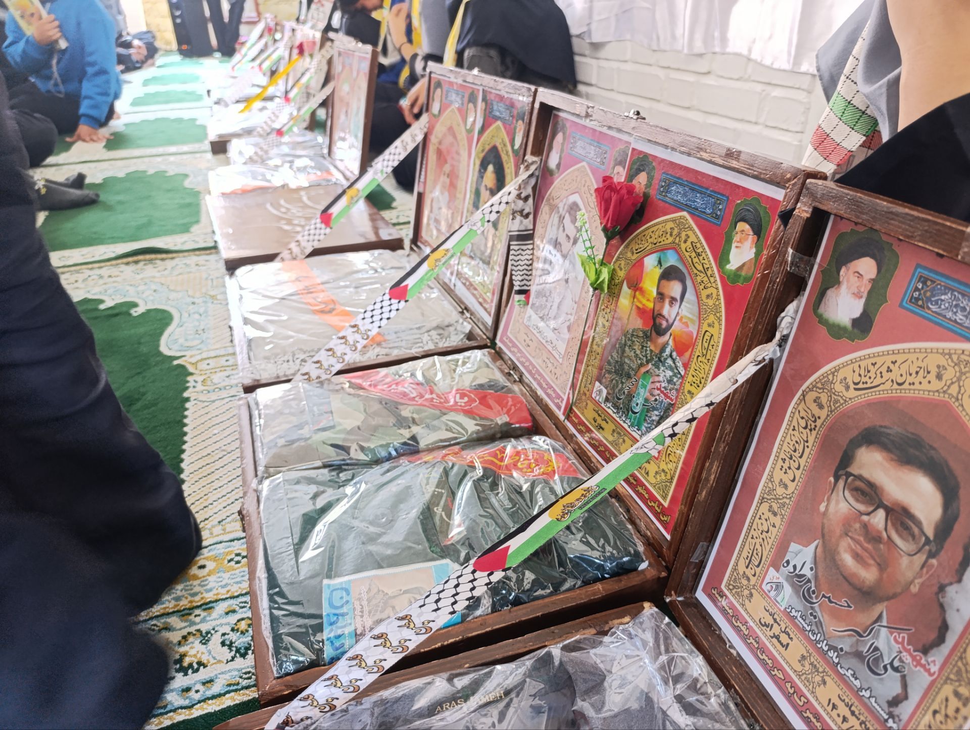عطر شهدا در دبیرستان دخترانه دانشور 2 نیشابور؛ میزبانی از لاله های شیوا