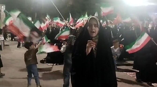 اجتماع فرهنگیان مهریز جلوه ای زیبا از اقتدار و مقاومت