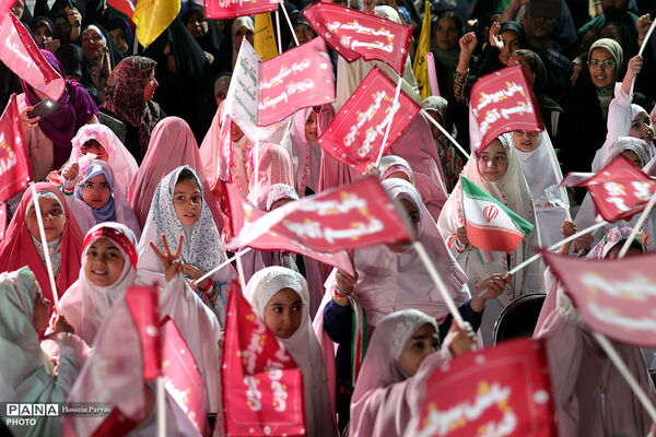 اولین جشن تکلیف کف خیابان