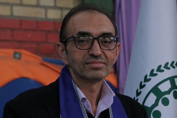 بهارستان دو صحنه همفکری، همدلی و همکاری پیشتازان در همایش یاوران انقلاب