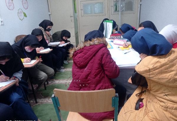 جشنواره ماها در دبستان ربابه هاشمیان یزدی شیروان