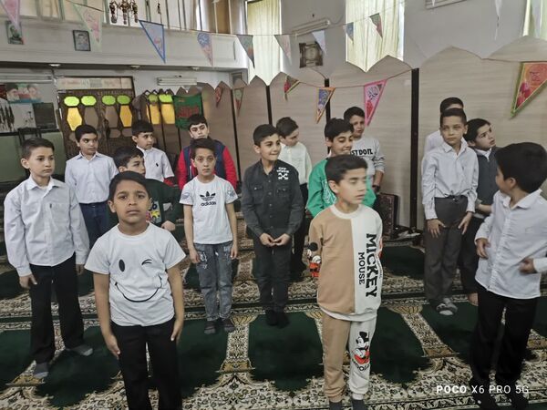 حضور پرشور گروه سرود دبستان شهید پسندیده در جشن ها و مراسمات ولادت امام علی (ع)