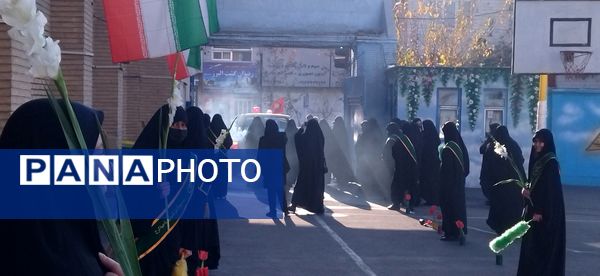 مراسم استقبال از شهدای گمنام در دبیرستان شهید صدوقی ناحیه 2 کرج 