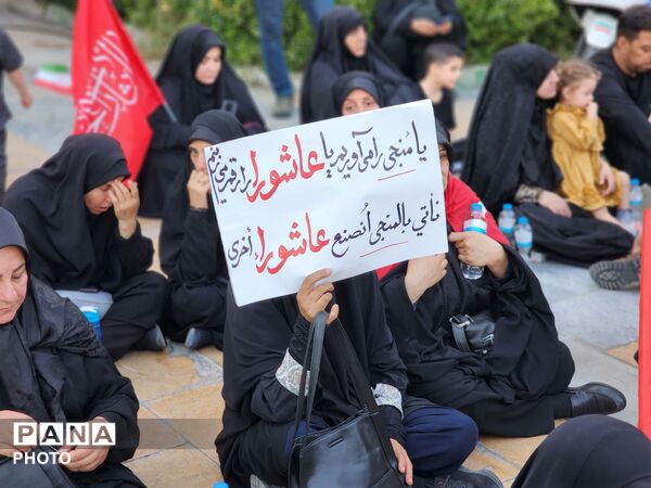 روایت قاب‌هایی از دریای دلدادگی؛ اجتماع عزاداران تهرانی در آیین بزرگداشت رهبر شهید