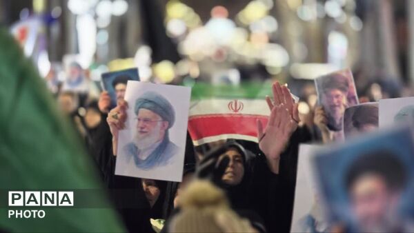 میدان لاله نظرآباد پاتوق دلدادگان رهبر