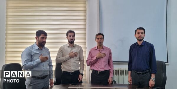 نکوداشت مقام شامخ معلم و تجلیل از پیشگامان عرصه تعلیم و تربیت در نظرکهریزی