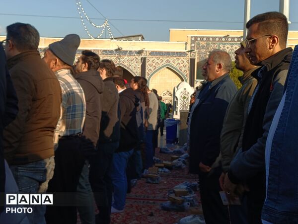 نماز بندگی در مشهد 