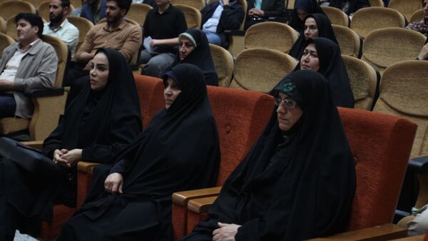 آیین اختتامیه مسابقات قرآن، عترت و نماز فرهنگیان زنجان