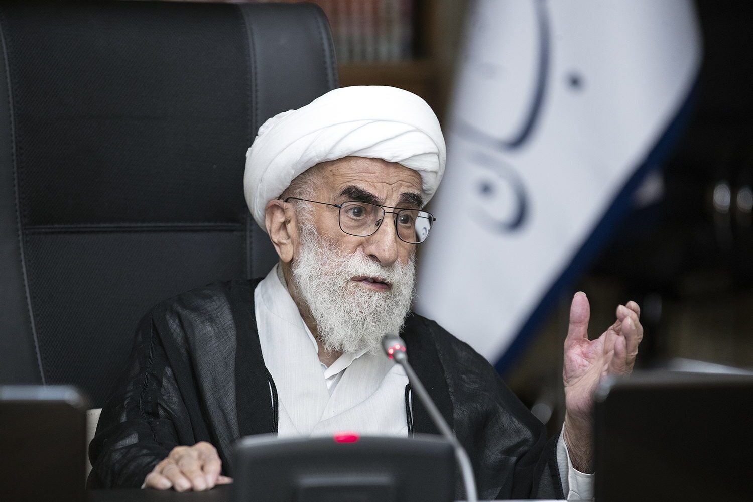 بدون اغماض با هرگونه قصور درباره حادثه بندر شهید رجایی برخورد شود