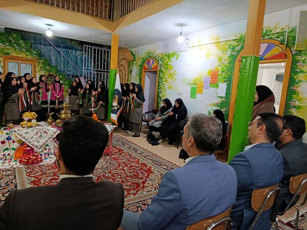 جشن یلدا در دبیرستان نمونه اندیشه 