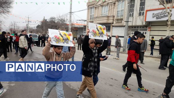 حضور پرشور مردم اسدآباد در راهپیمایی 22 بهمن