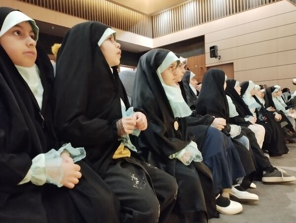 مراسم تقدیر و تشکر از دانش‌آموزان عضو گروه سرود سردار سلیمانی شهرستان قدس