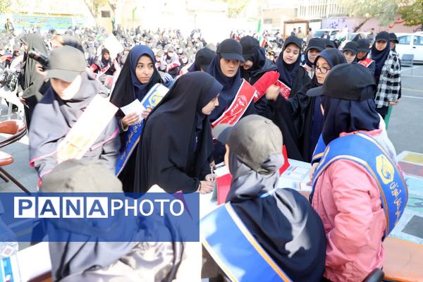 انتخابات شورای دانش‌آموزی در بیش از ۶۰۰۰ مدرسه استان آذربایجان شرقی 