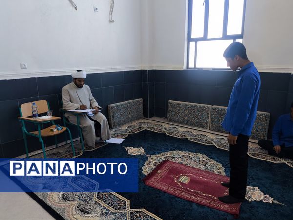 رقابت دینی و قرآنی دانش‌آموزان در سندرک